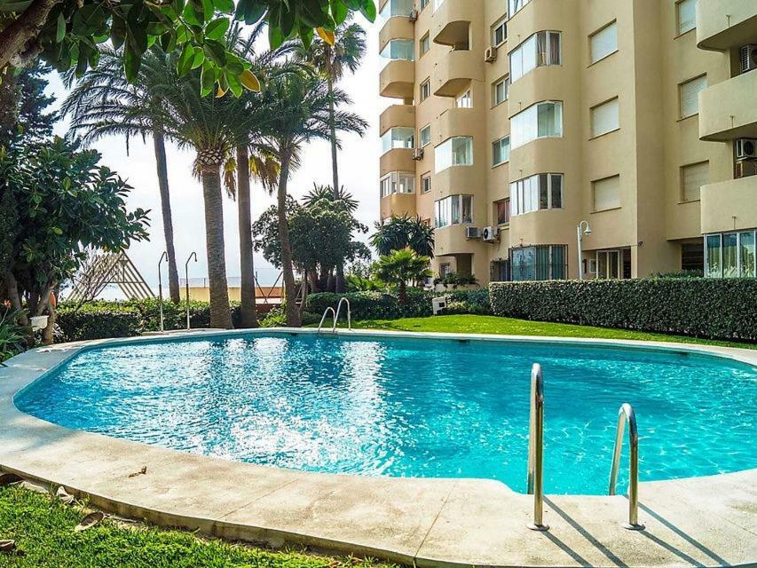 Urbanizacion Puerto Paraiso Estepona Ngoại thất bức ảnh