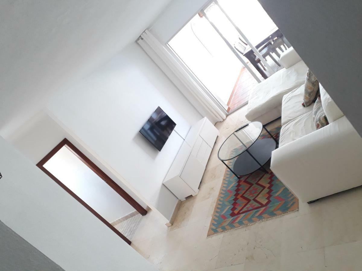 Urbanizacion Puerto Paraiso Estepona Ngoại thất bức ảnh